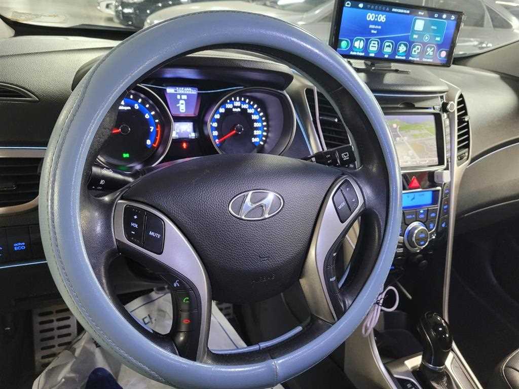 HYUNDAI i30 2012 Gris - Importación desde Corea - HF Imports Iquique - Foto 16