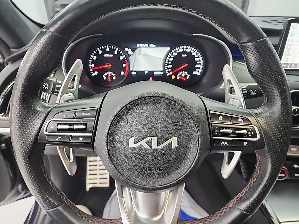 KIA Stinger - Vista 9