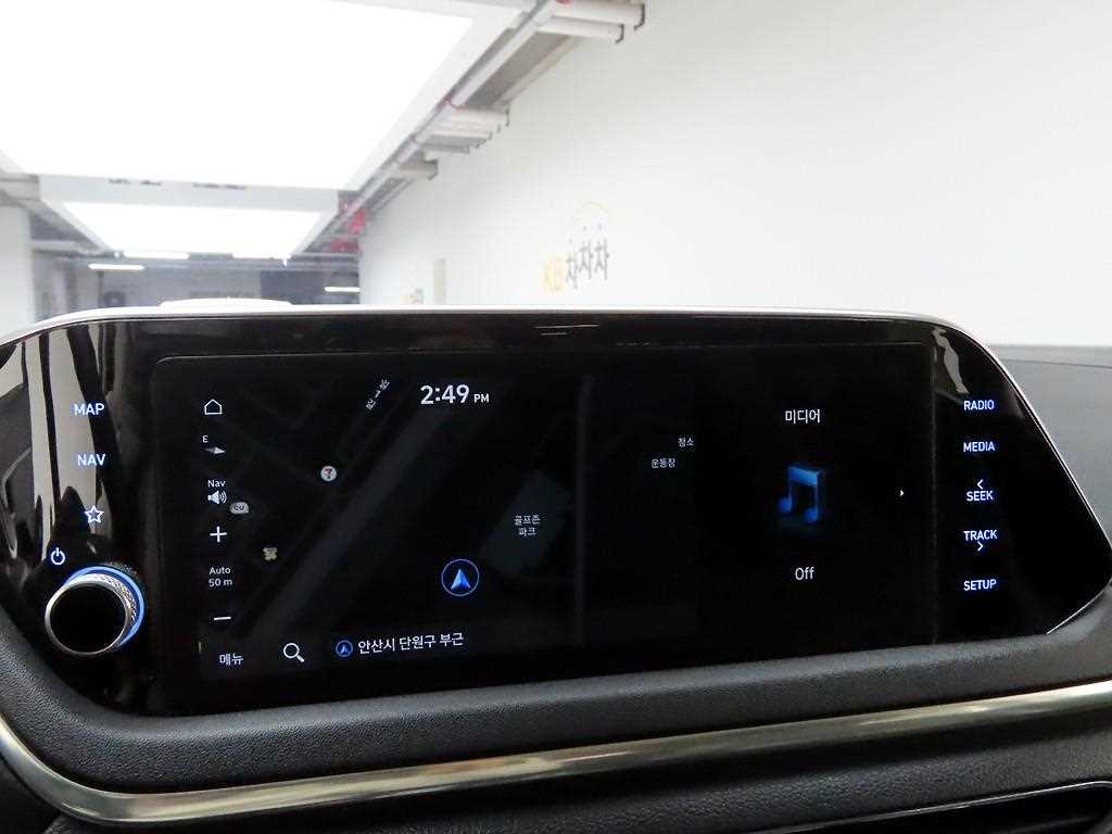 HYUNDAI Sonata - Vista 8