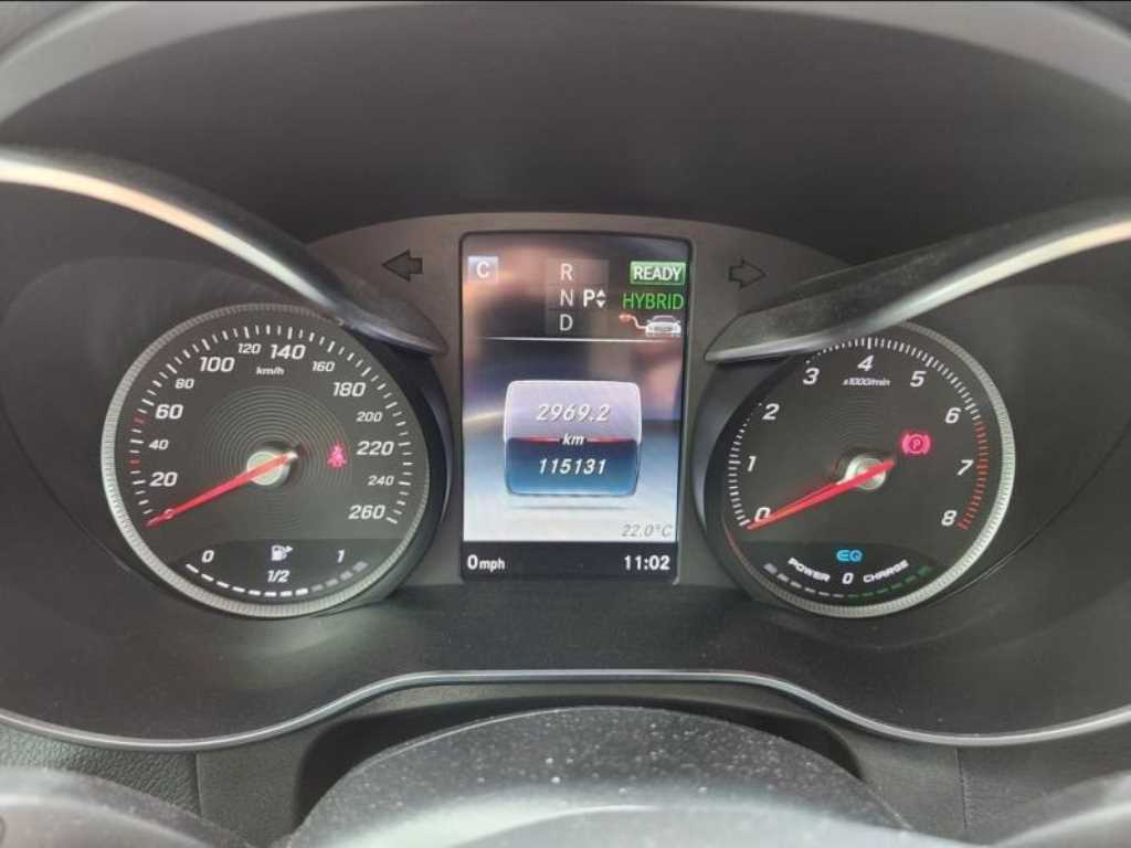 Mercedes Benz GLC Class - Vista 6