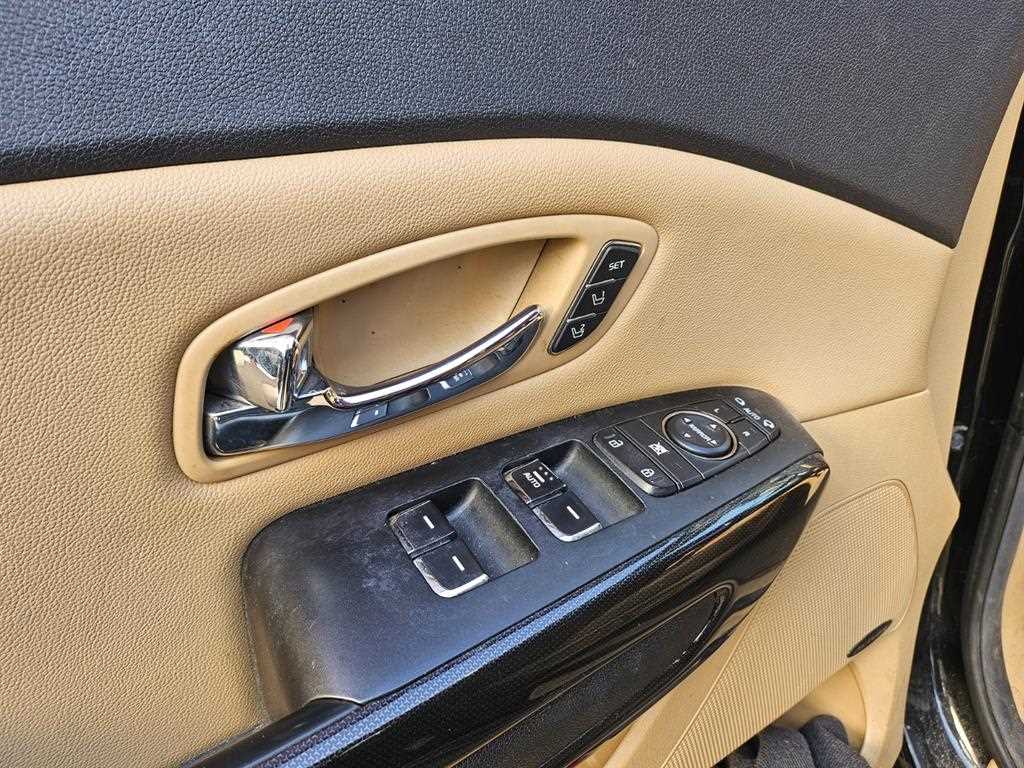 KIA Carnival - Vista 6