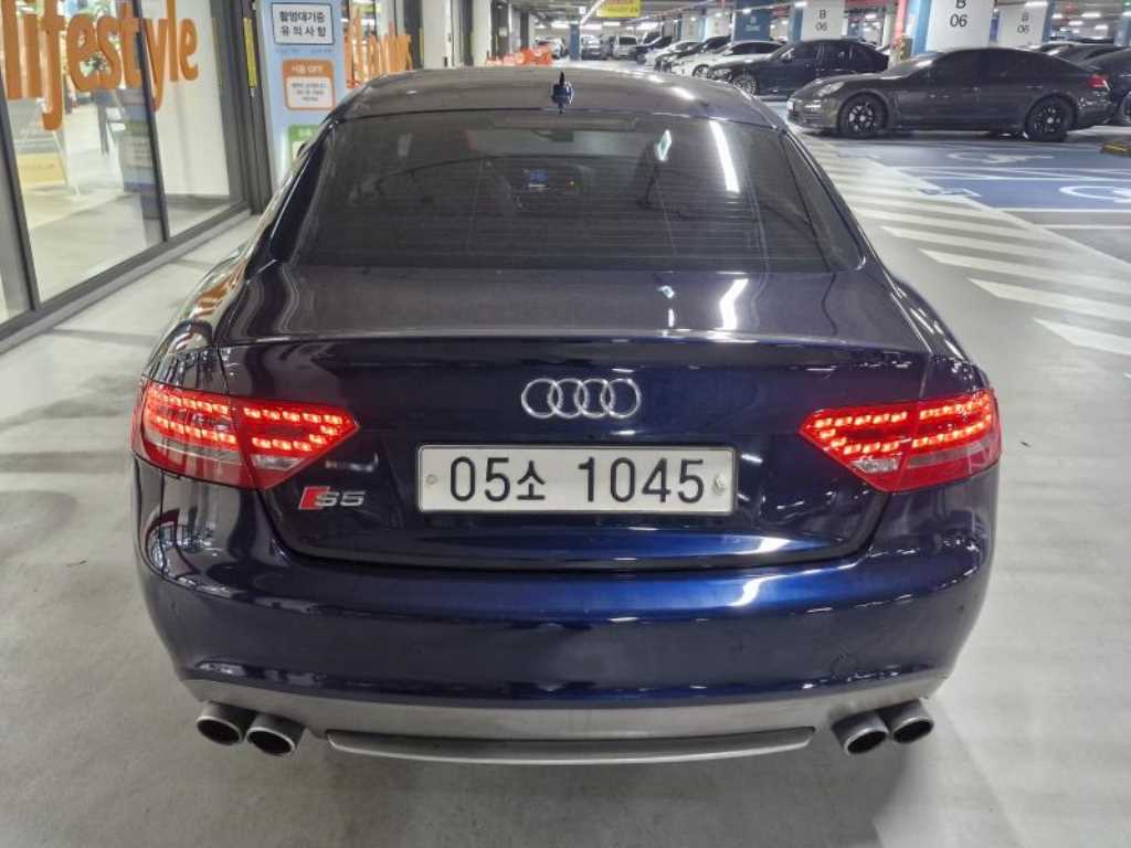 Audi S5 - Vista 5