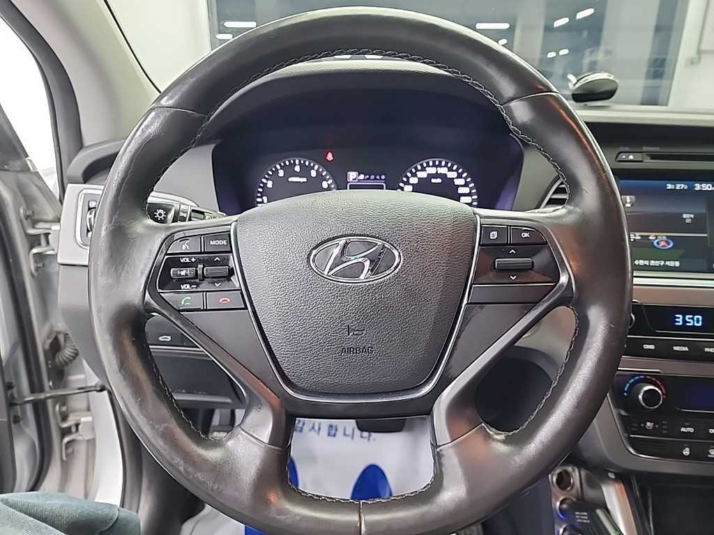 HYUNDAI Sonata - Vista 9
