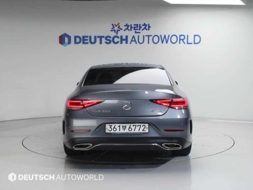 Mercedes Benz CLS Class - Vista 4