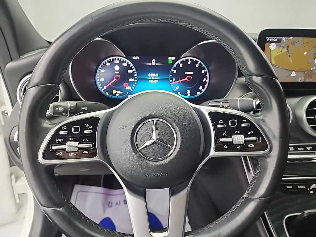 Mercedes Benz C Class - Vista 9