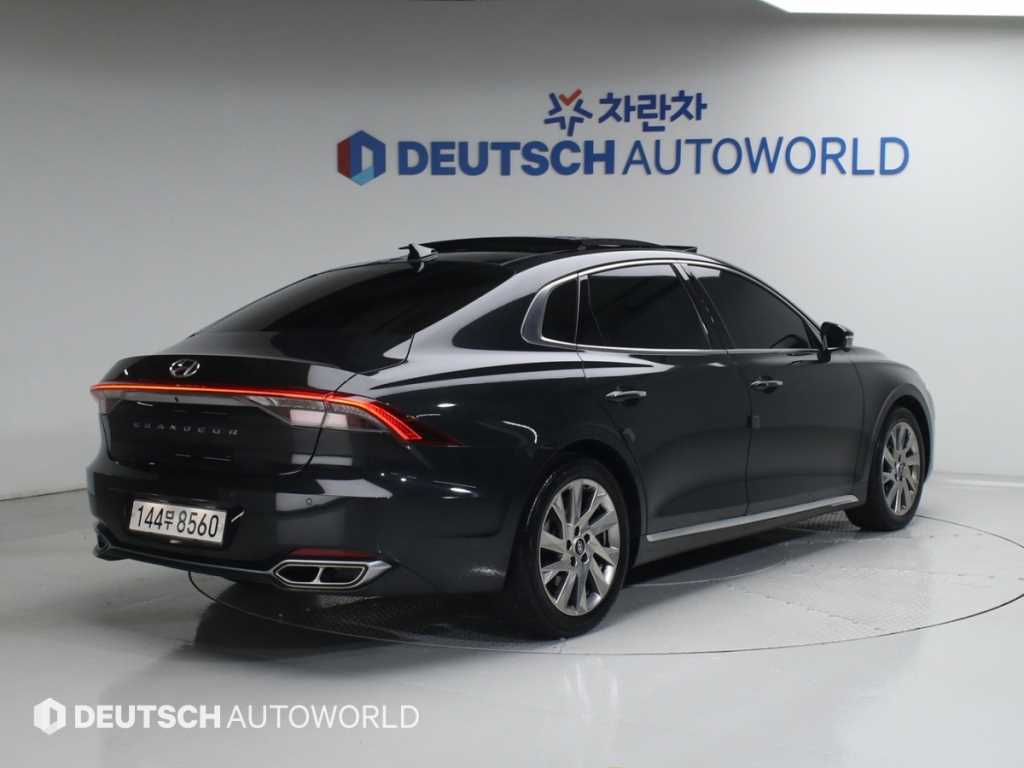 HYUNDAI Grandeur - Vista 4