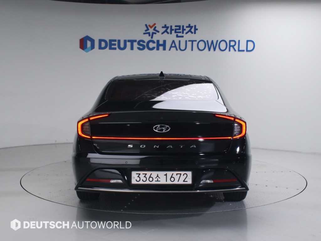 HYUNDAI Sonata - Vista 4