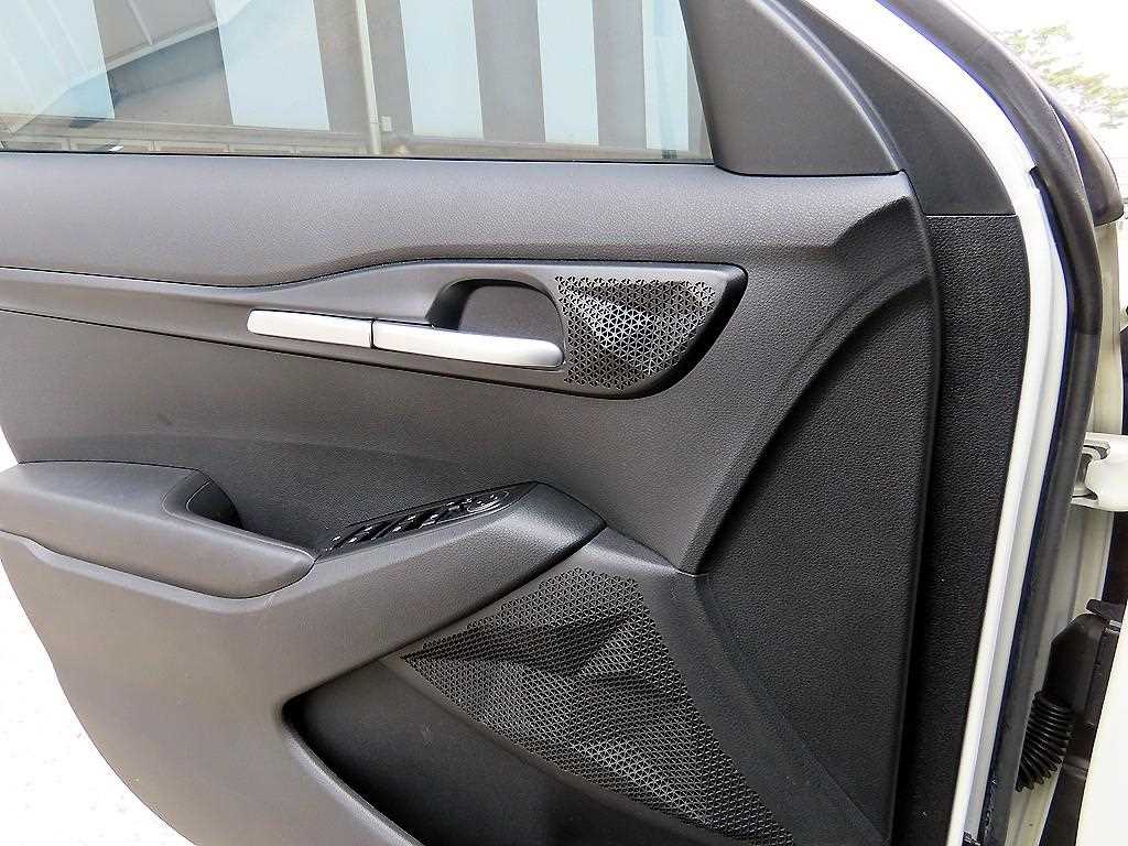 KIA Seltos - Vista 11