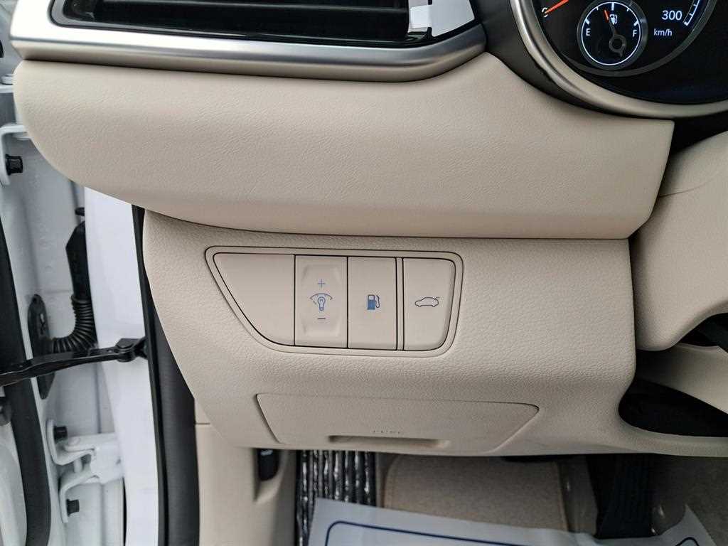 Genesis G70 2024 Blanco - Importación desde Corea - HF Imports Iquique - Foto 13