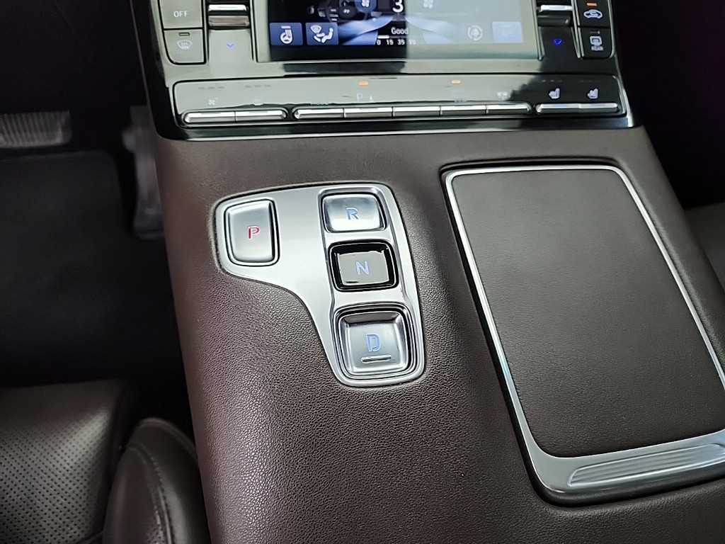 HYUNDAI Grandeur - Vista 8