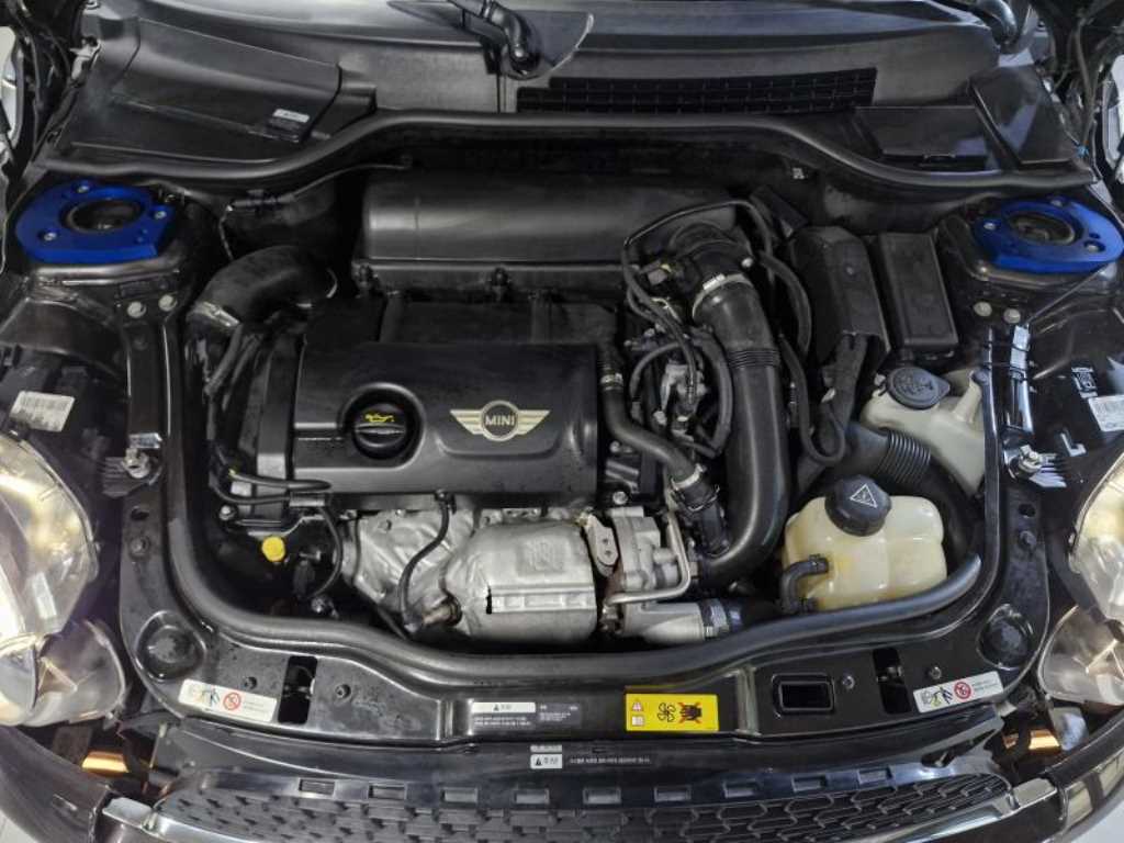 Mini Cooper Convertible 2012 Café - Importación desde Corea - HF Imports Iquique - Foto 18