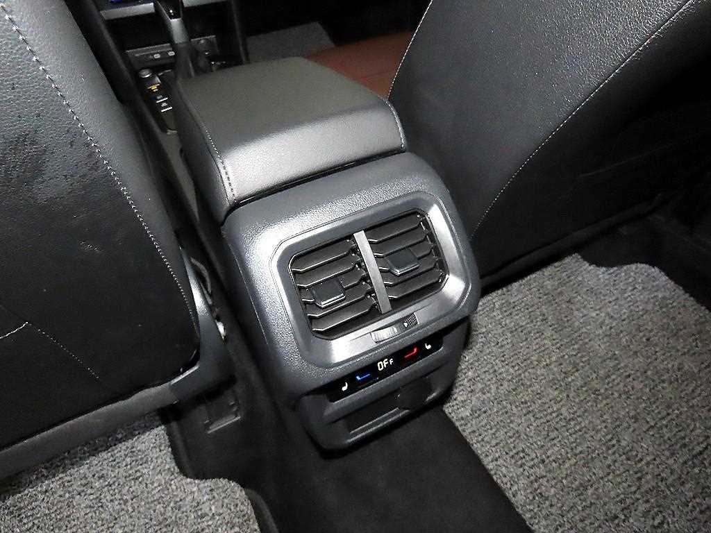 Volkswagen Tiguan 2023 Blanco - Importación desde Corea - HF Imports Iquique - Foto 14