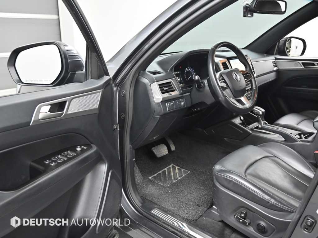 Ssangyong Rexton - Vista 11