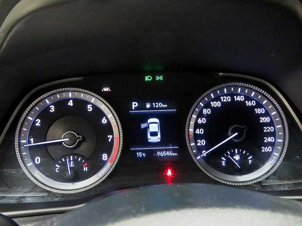 HYUNDAI Sonata - Vista 5