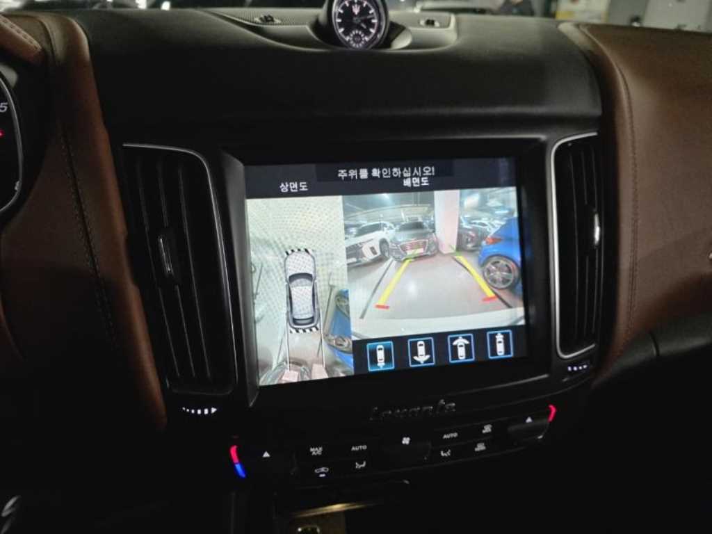 Maserati Levante 2019 Blanco - Importación desde Corea - HF Imports Iquique - Foto 13