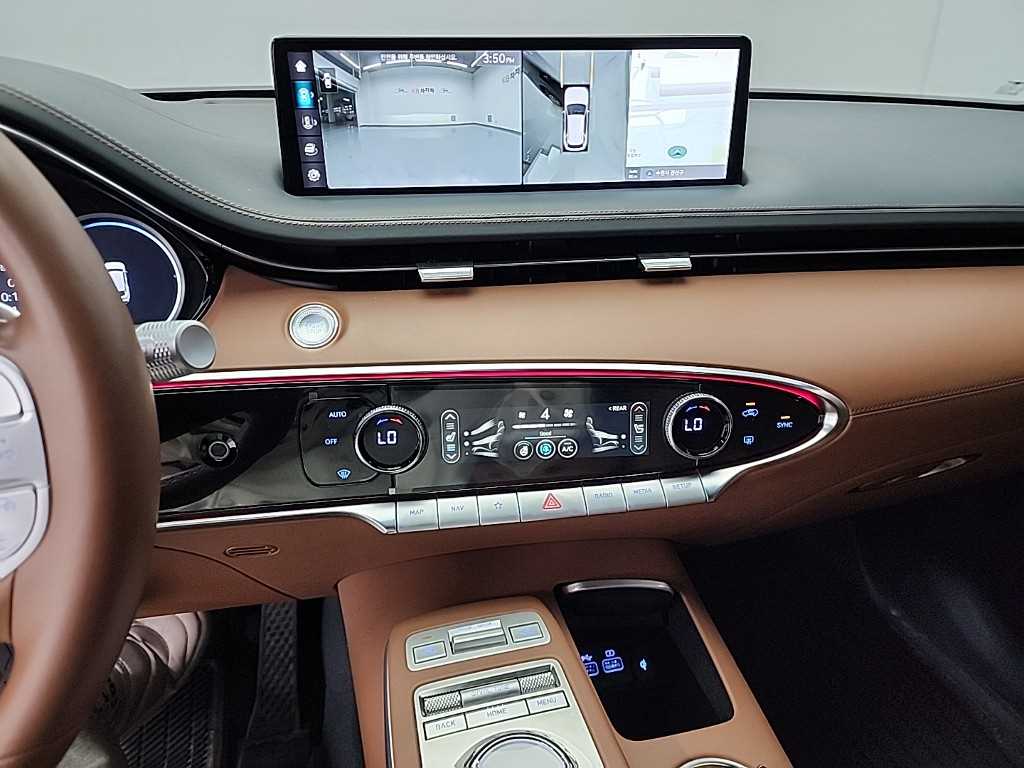 Genesis GV70 - Vista 10