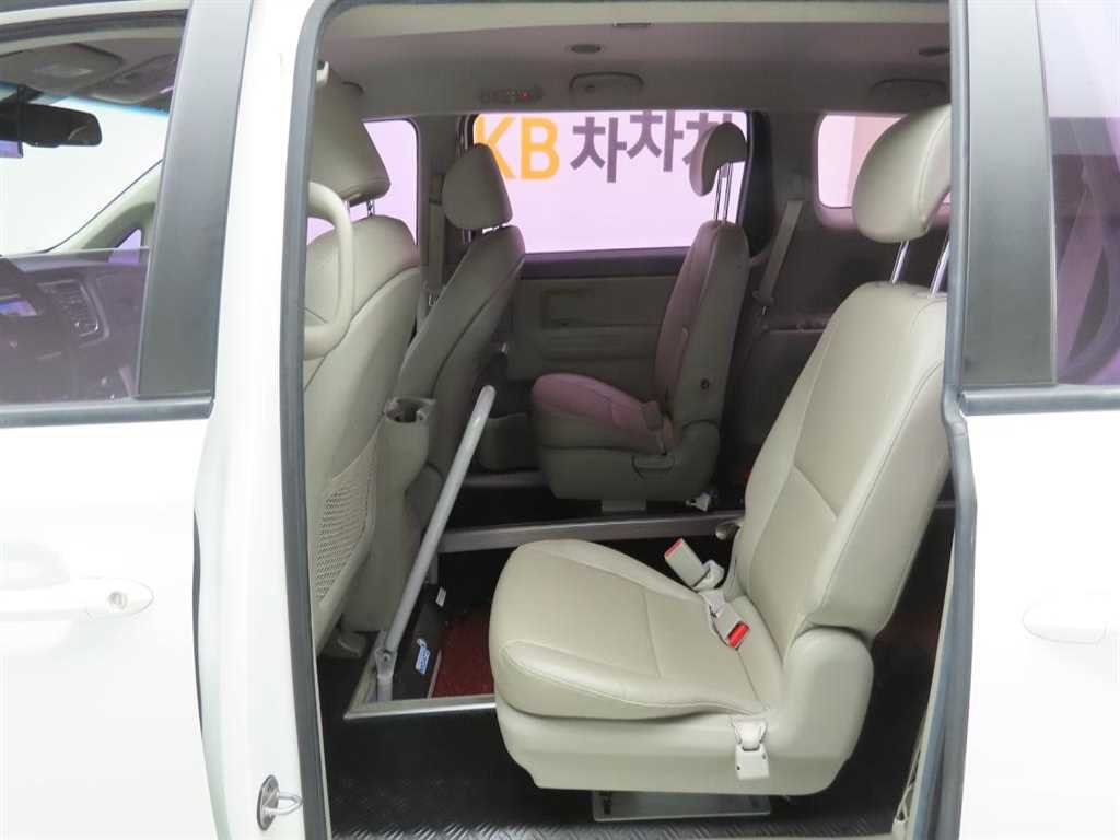 KIA Carnival 2017 Blanco - Importación desde Corea - HF Imports Iquique - Foto 15