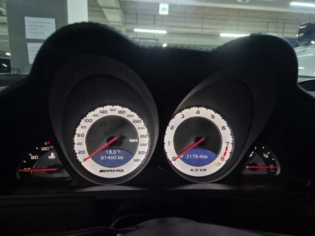 Mercedes Benz SL Class - Vista 11