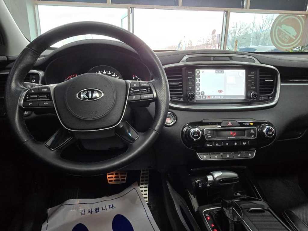 KIA Sorento - Vista 11