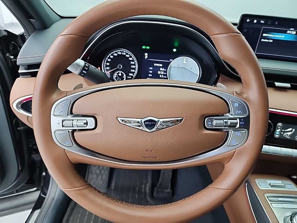 Genesis GV70 - Vista 9