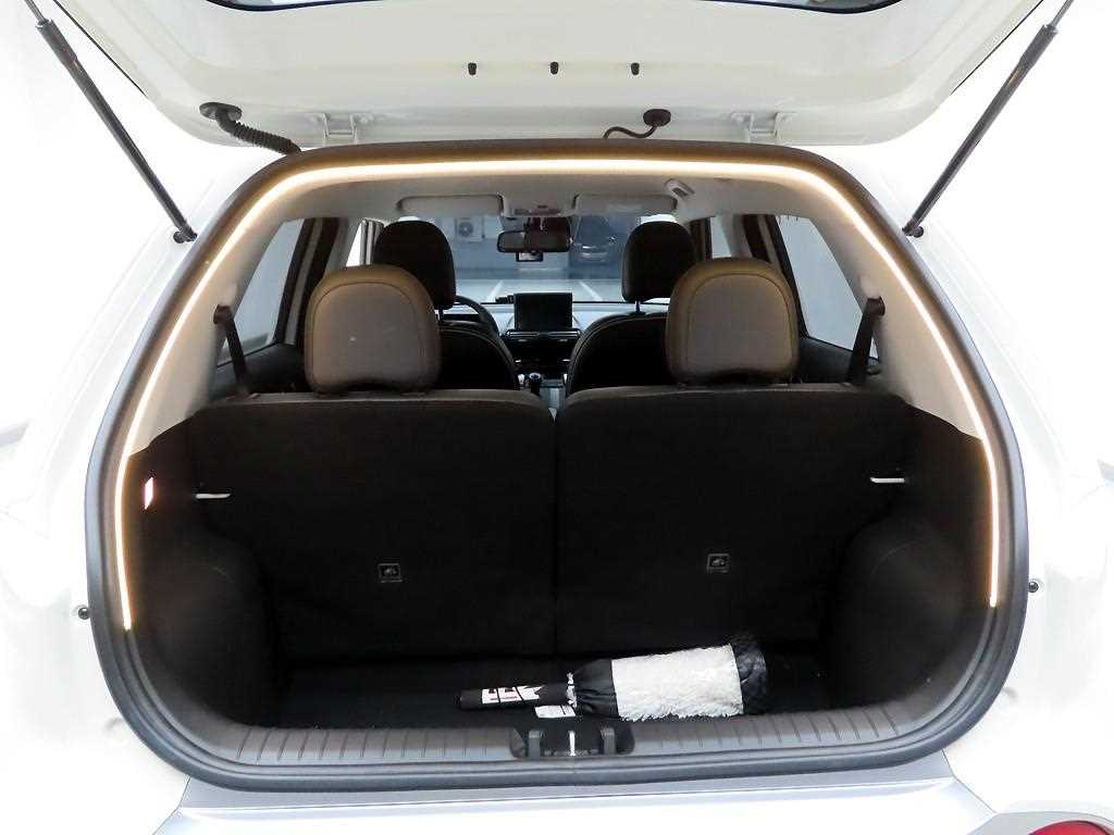 HYUNDAI Casper - Vista 5