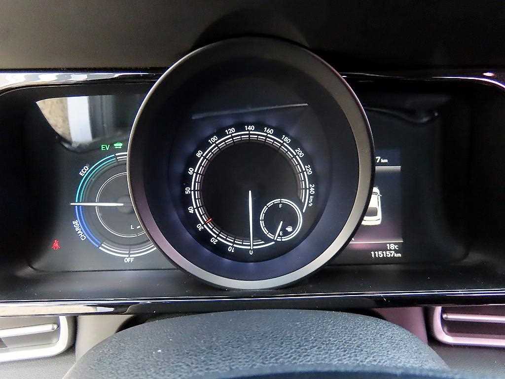 HYUNDAI Avante - Vista 9