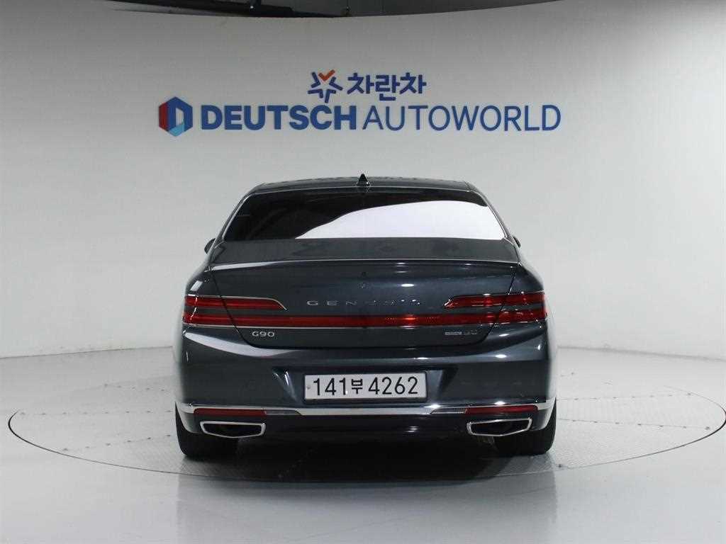 Genesis G90 - Vista 4