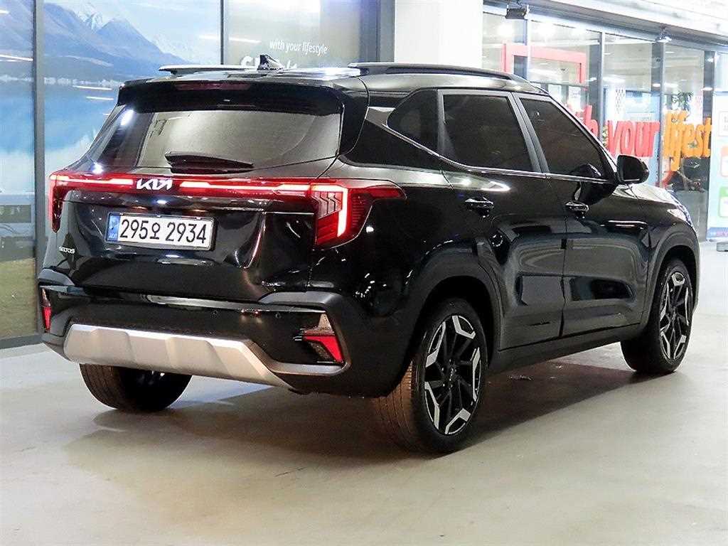 KIA Seltos - Vista 4