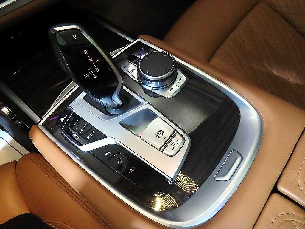 BMW 7 Series - Vista 12