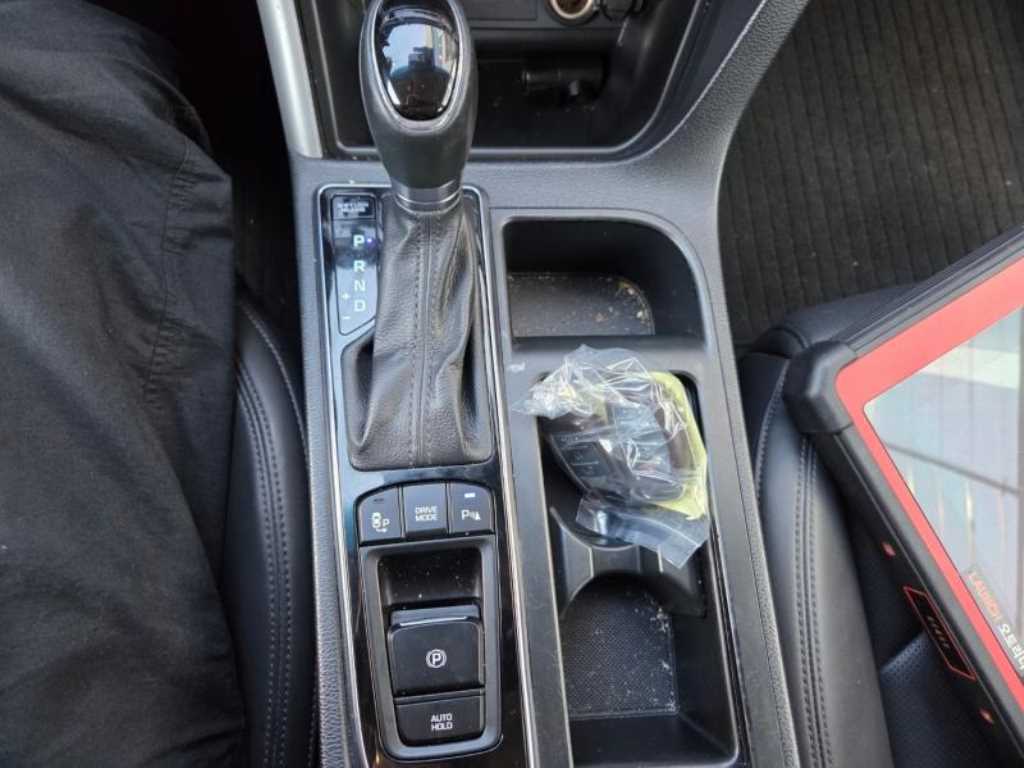 HYUNDAI Sonata - Vista 8