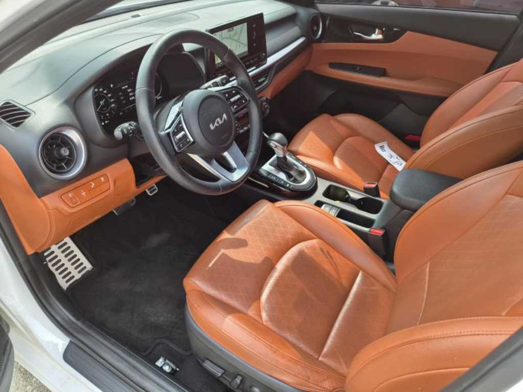 KIA K3 2023 - Importación desde Corea - HF Imports Iquique - Foto 16