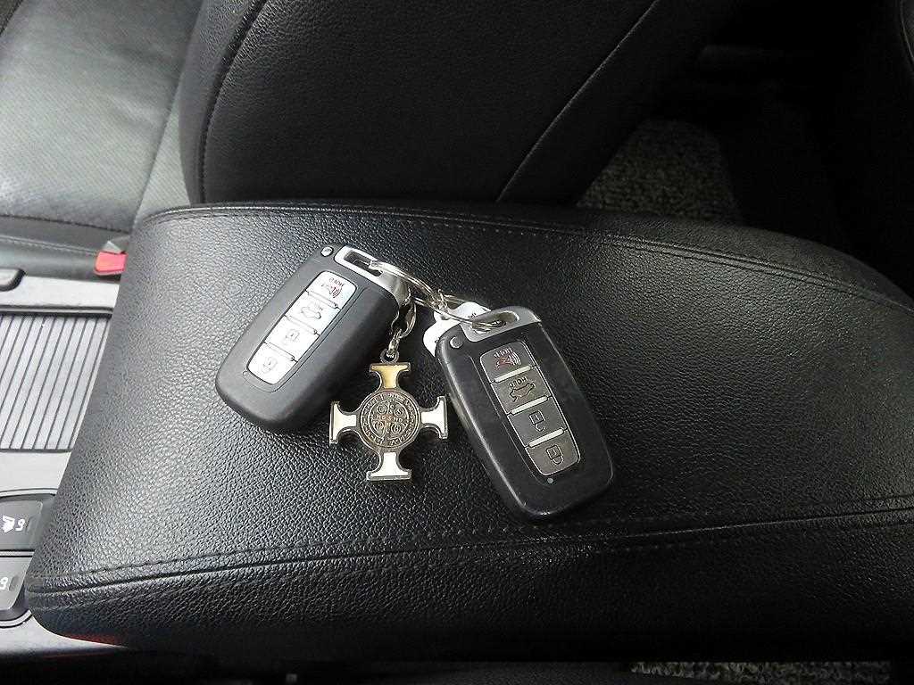 HYUNDAI Sonata 2010 Gris - Importación desde Corea - HF Imports Iquique - Foto 17