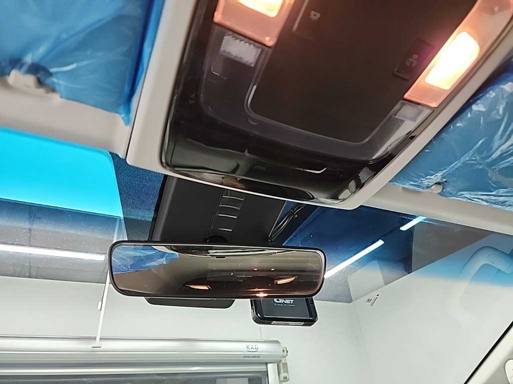 HYUNDAI Staria 2023 Gris - Importación desde Corea - HF Imports Iquique - Foto 13