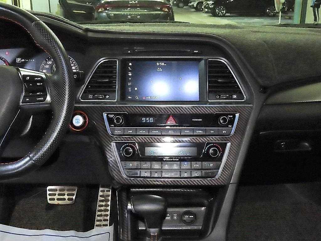 HYUNDAI Sonata - Vista 11