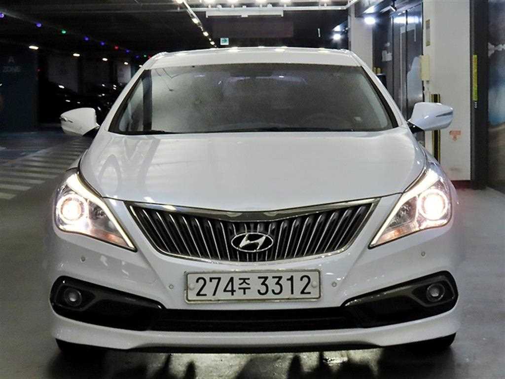 HYUNDAI Grandeur - Vista 2