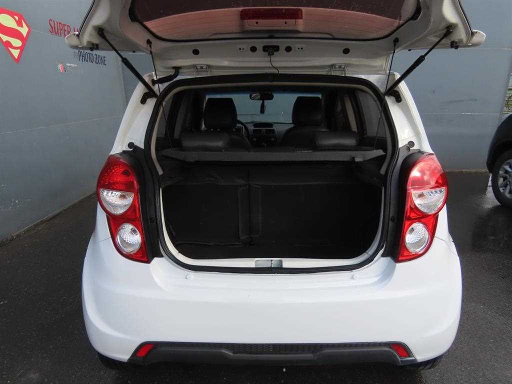 Chevrolet Spark - Vista 5