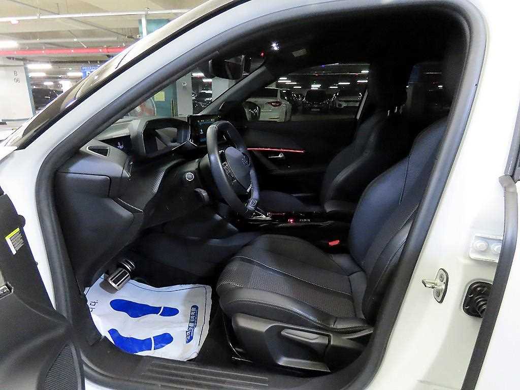 Peugeot 2008 - Vista 6