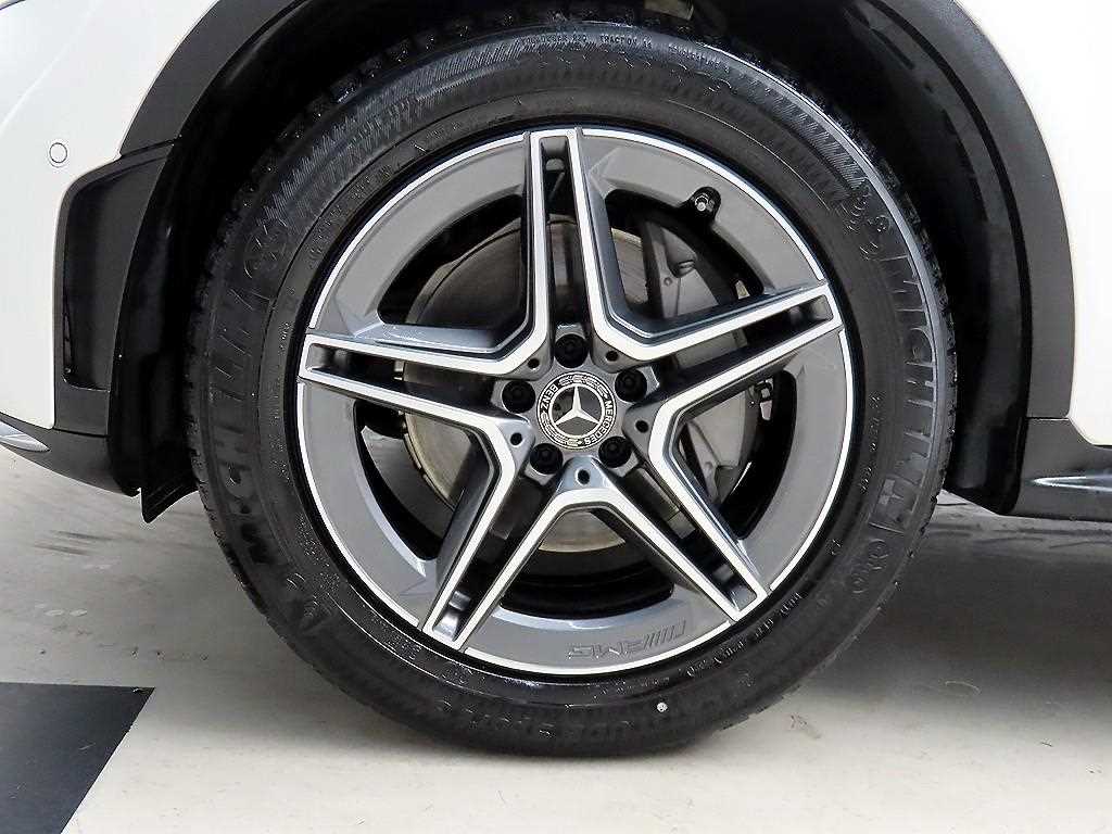 Mercedes Benz GLC Class 2021 the color of pearl - Importación desde Corea - HF Imports Iquique - Foto 19