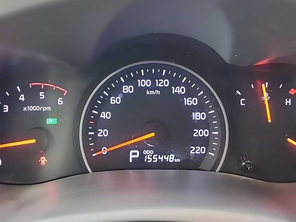 KIA Carnival - Vista 6