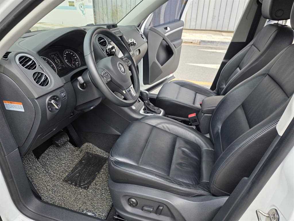Volkswagen Tiguan - Vista 7