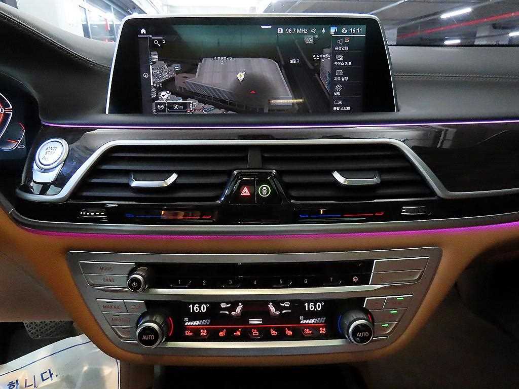 BMW 7 Series - Vista 11