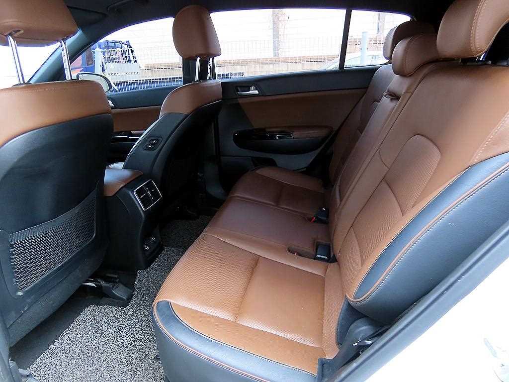 KIA Sportage - Vista 6