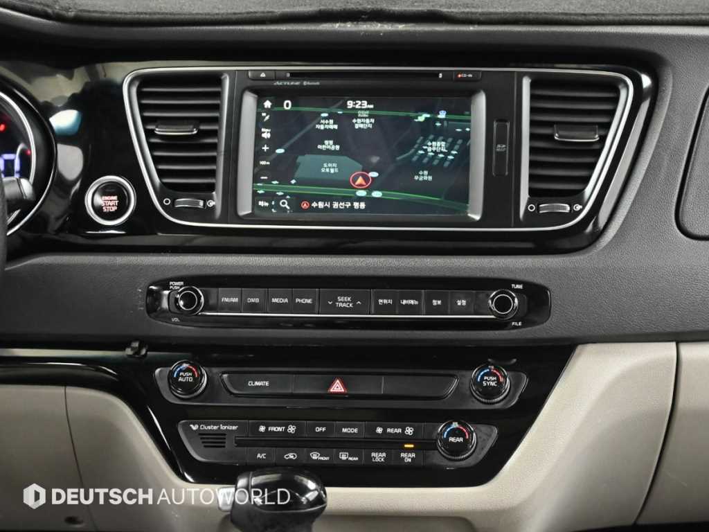 KIA Carnival 2015 Plateado - Importación desde Corea - HF Imports Iquique - Foto 14