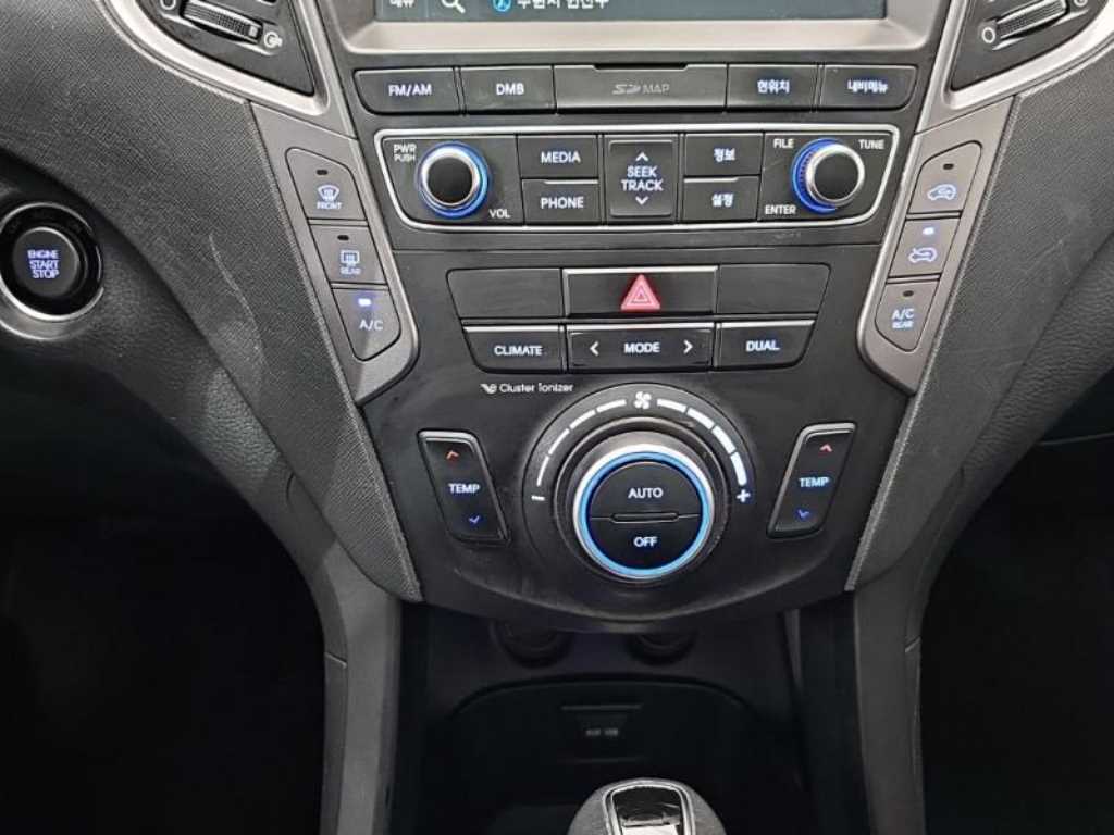 HYUNDAI Santa Fe - Vista 10