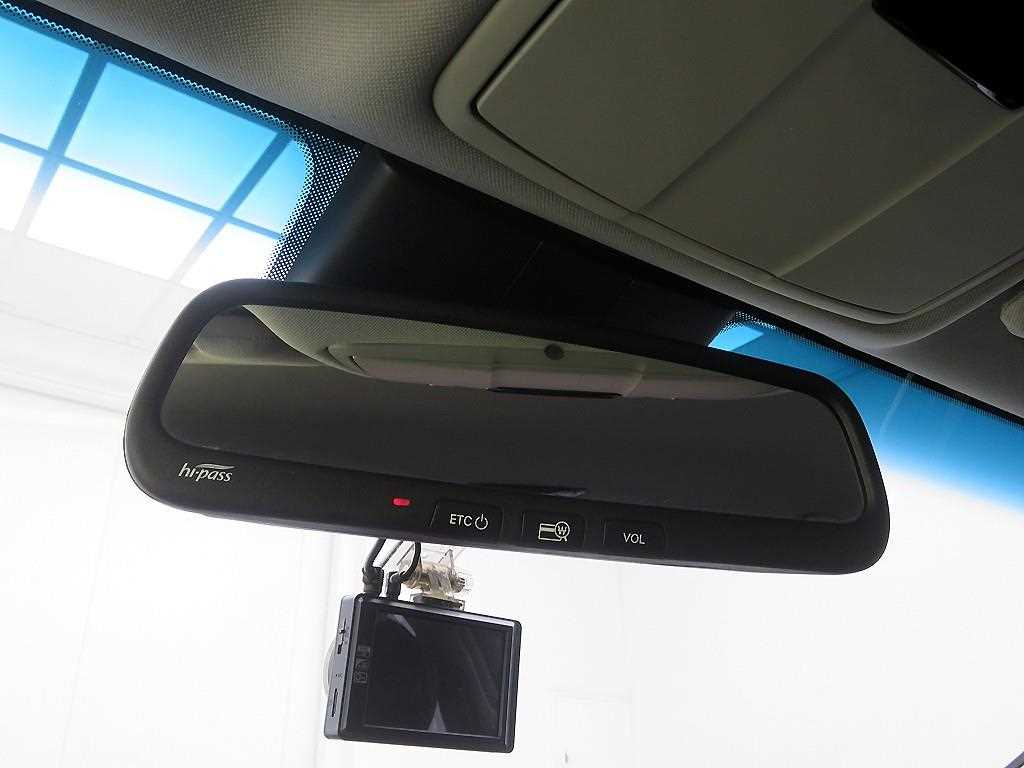 HYUNDAI Grandeur - Vista 12