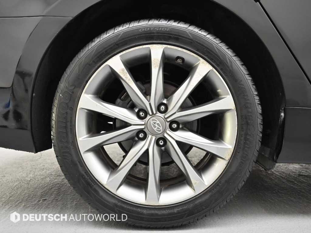 HYUNDAI Grandeur - Vista 5