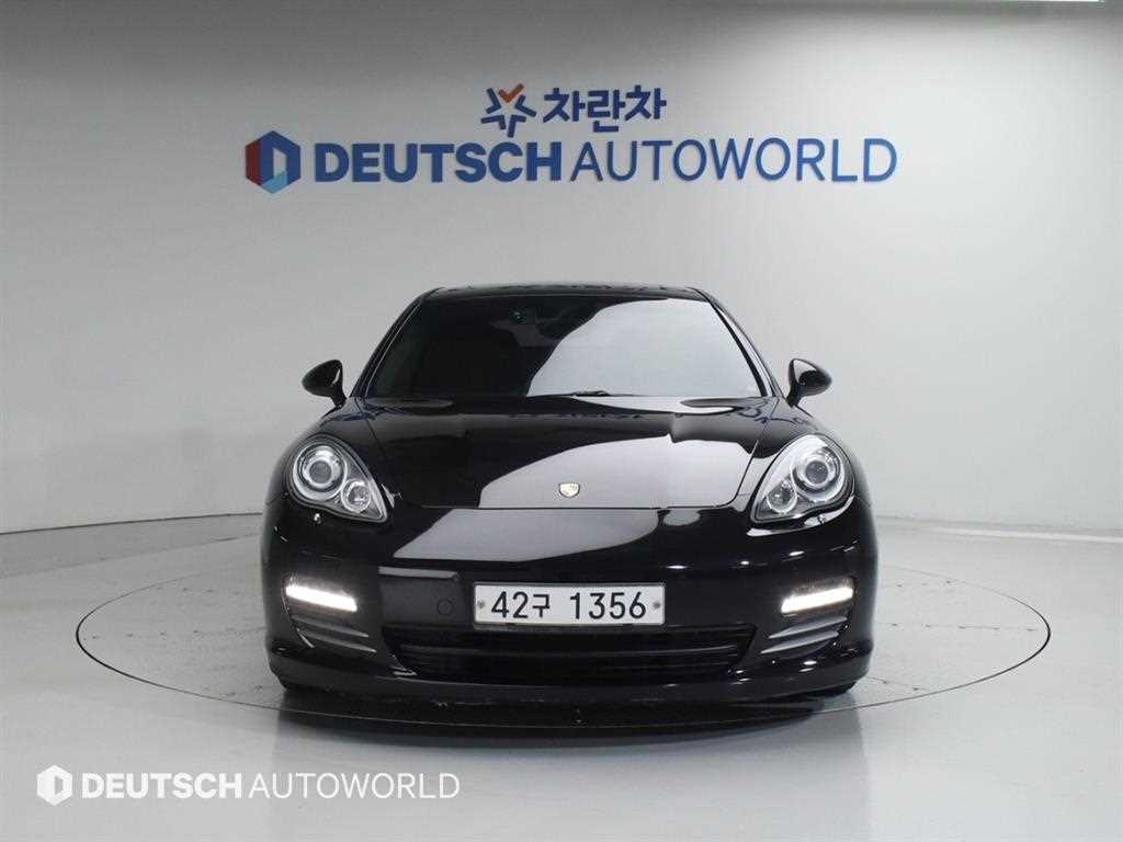 Porsche Panamera - Vista 3