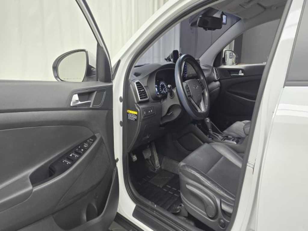 HYUNDAI Tucson - Vista 10