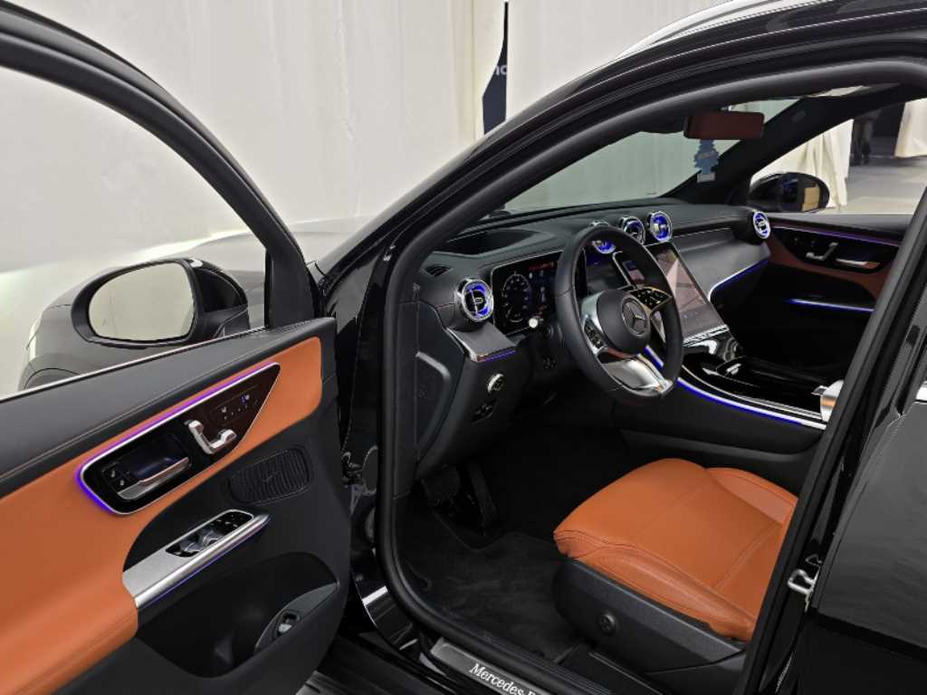 Mercedes Benz GLC Class - Vista 10