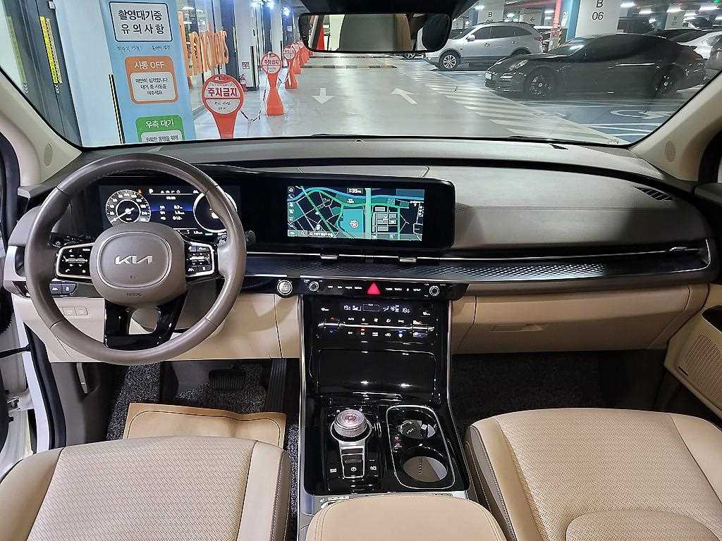 KIA Carnival - Vista 6